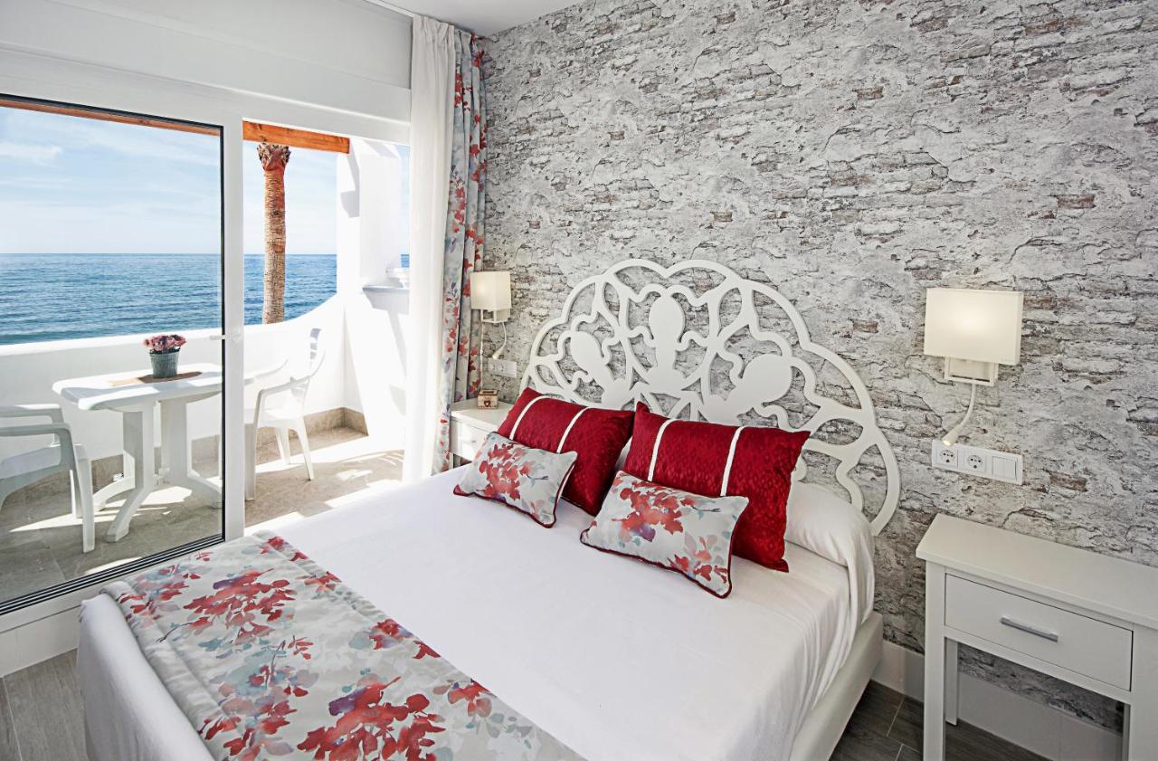 Apartamentos Perla Marina ネルハ エクステリア 写真