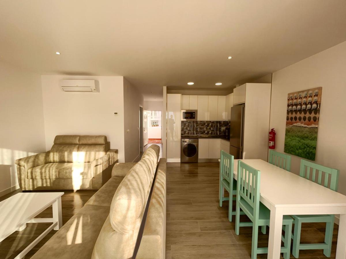 Apartamentos Perla Marina ネルハ エクステリア 写真
