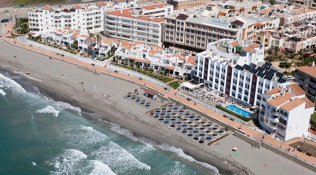 Apartamentos Perla Marina ネルハ エクステリア 写真
